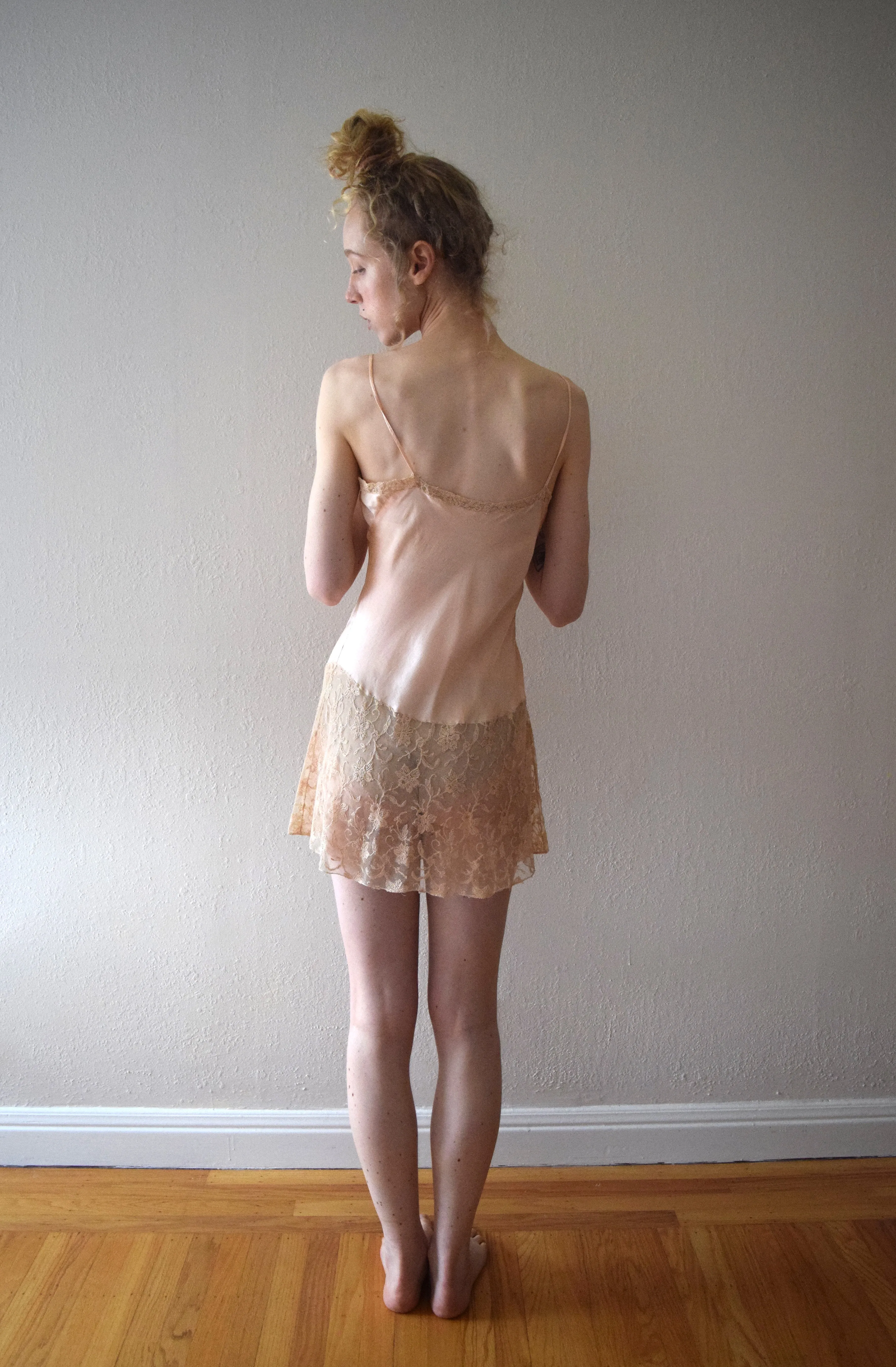 1930s silk and tambour lace mini slip . bias cut slip . size xs