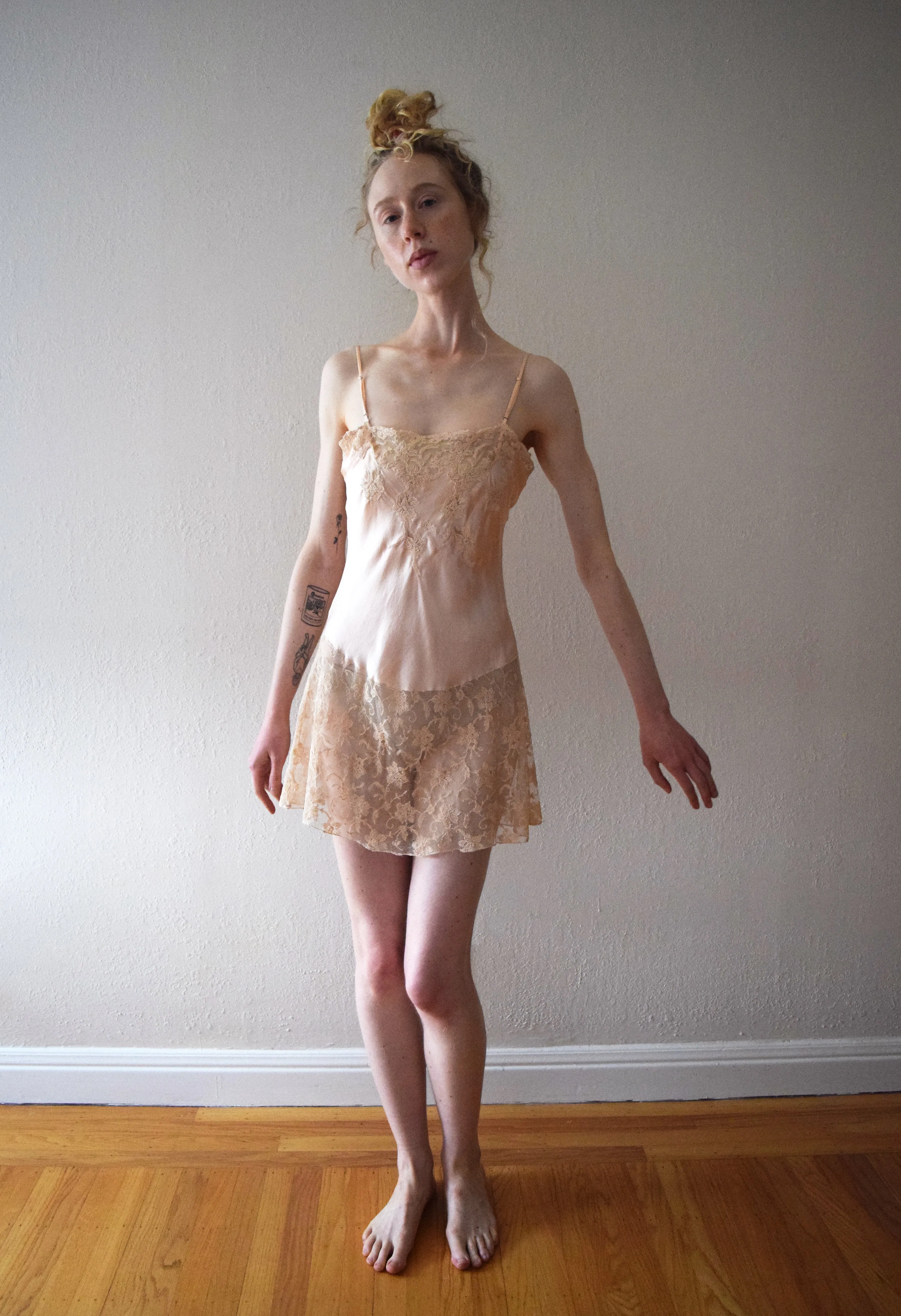 1930s silk and tambour lace mini slip . bias cut slip . size xs