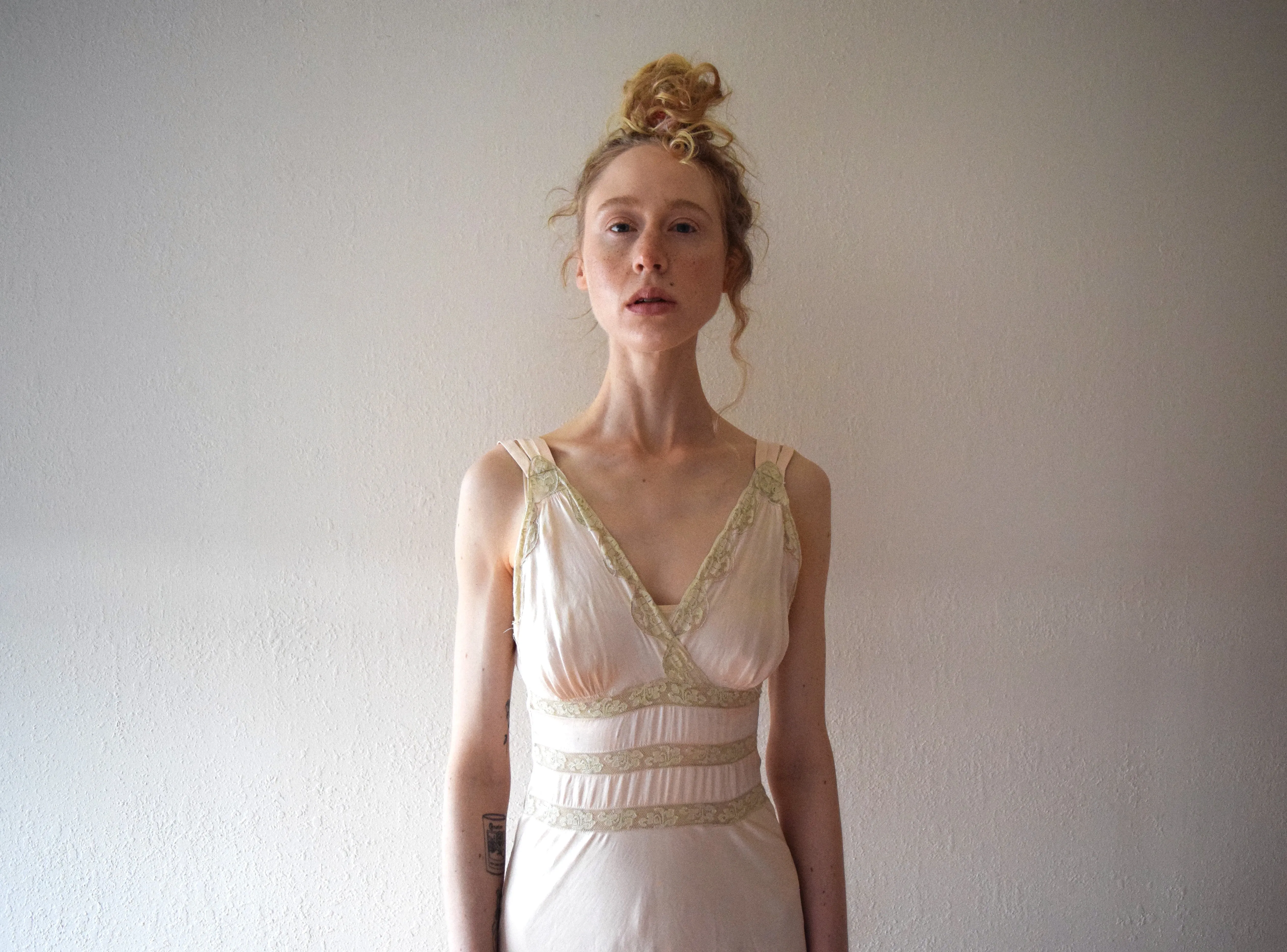 1930s silk bias cut slip dress . 30s pale pink nightgown . size xxs to xs