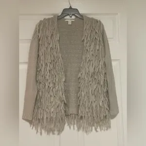 Amuse Society Jadyn stylish, fringe, light grey color sweater/cardigan. Size M.