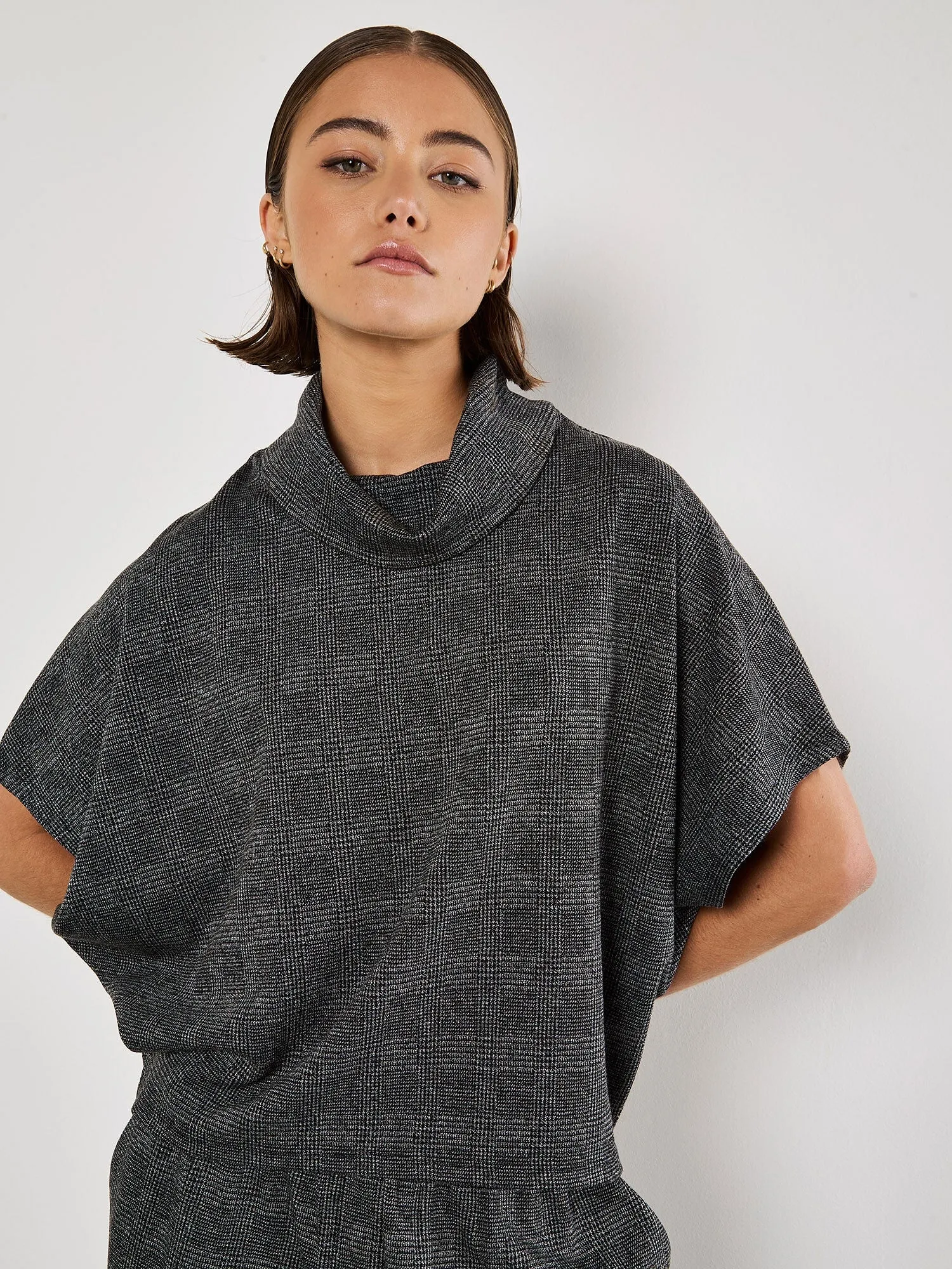 Apricot  Women's Check Print Batwing Top - Grey
