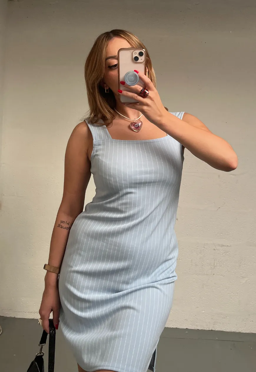 BLUE PINSTRIPE SPLIT SHORT DRESS