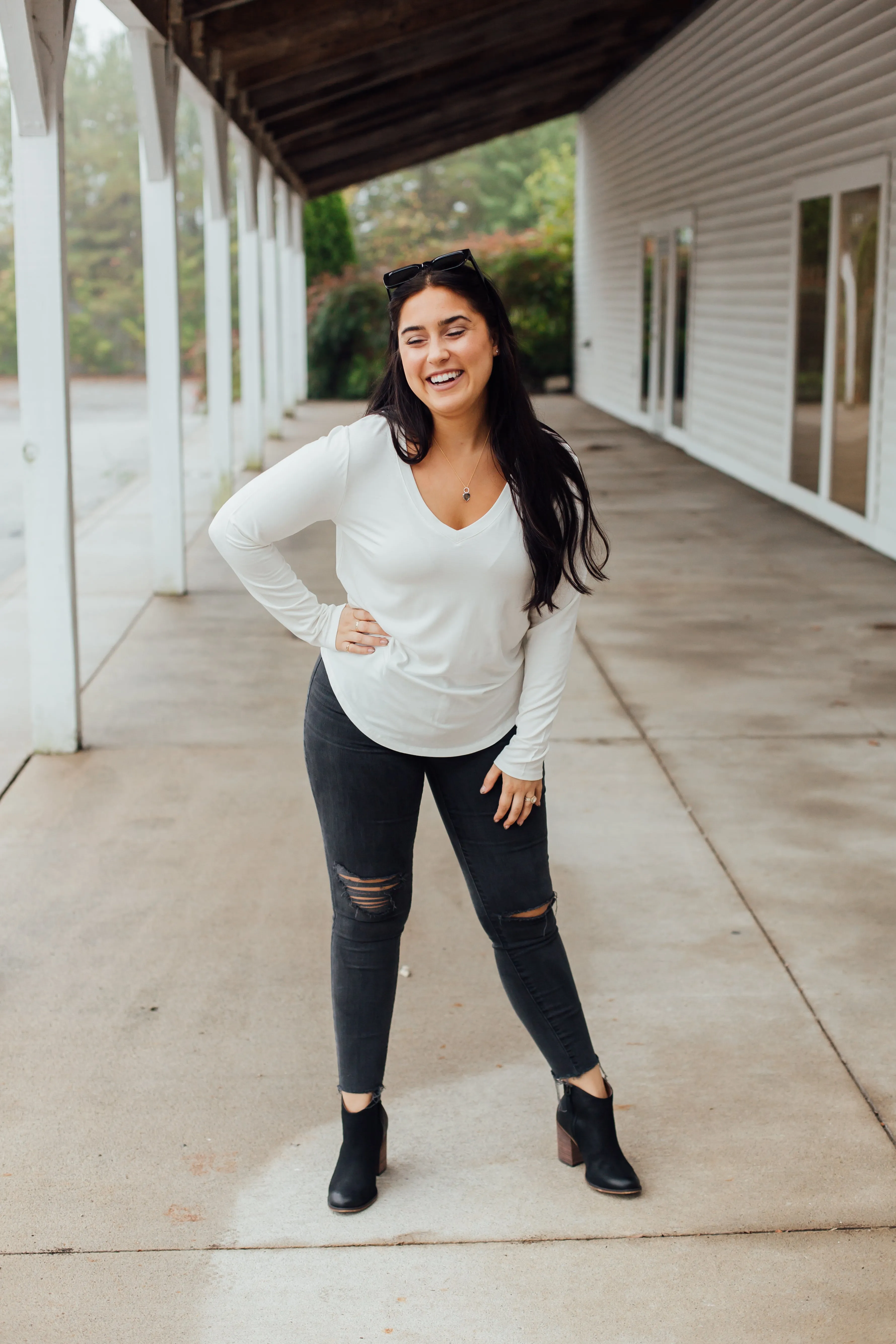 charlie tee long sleeve in white