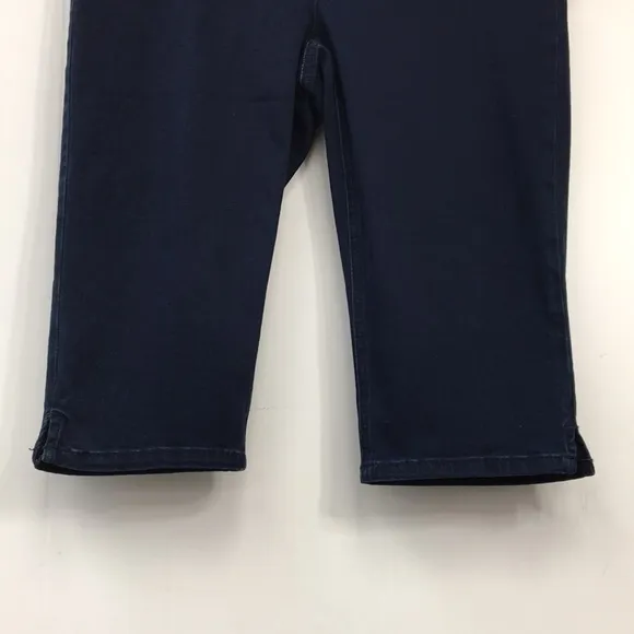 Chicos Perfect Stretch Women's Nicky Petal Pushers Jean Crop Capri Short Size 00