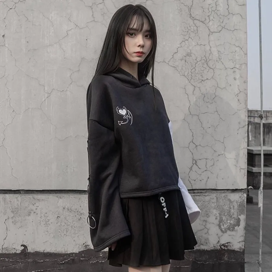 Devil Angel Love Heart Print Color-Block Hoodie Pleated Skirt J40336
