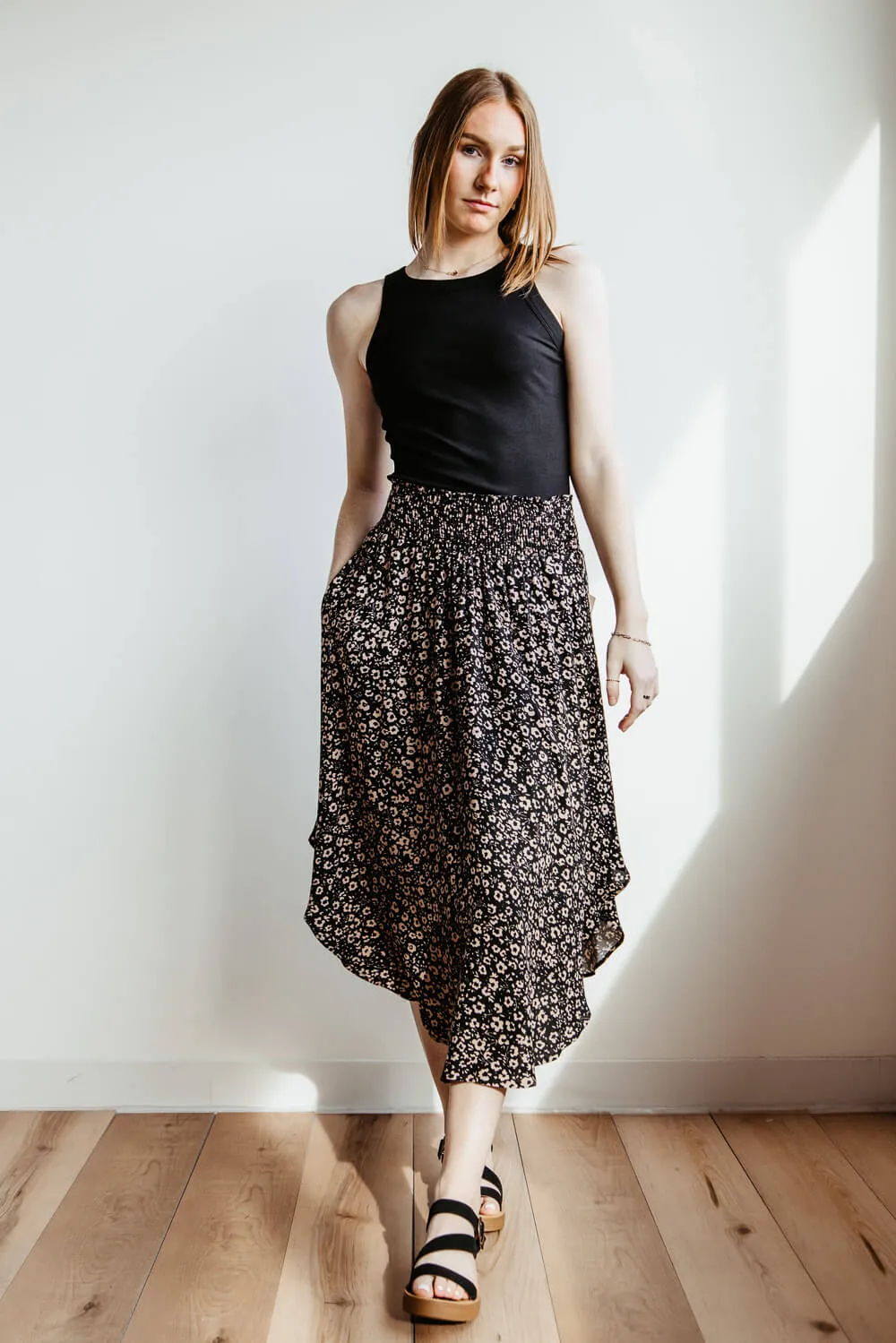 Ditsy Floral Hi-Low Midi Skirt for Women in Black | NS16762J6-BLACK