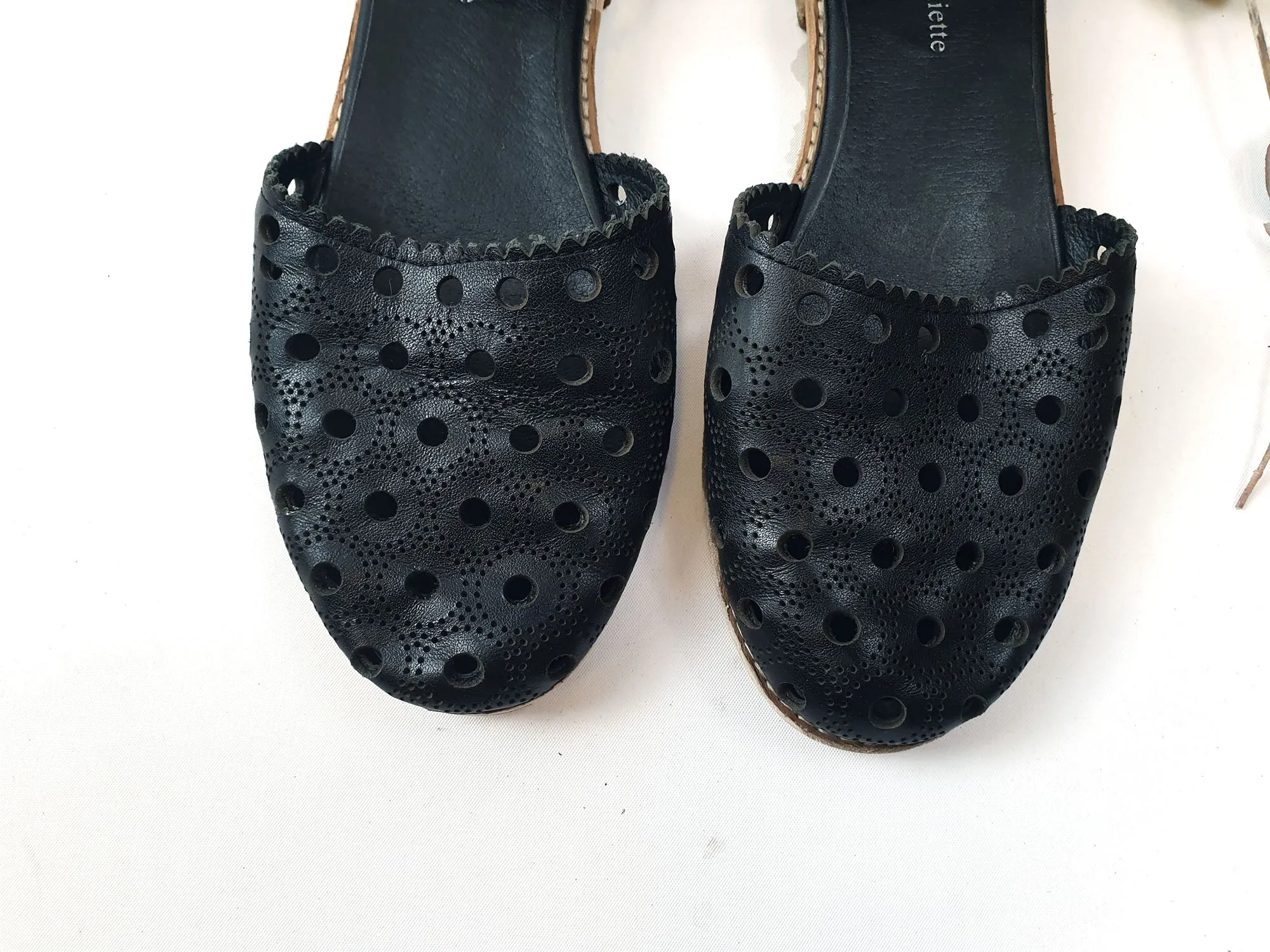 Django & Juliette black perforated leather shoes with ankle strap size 38