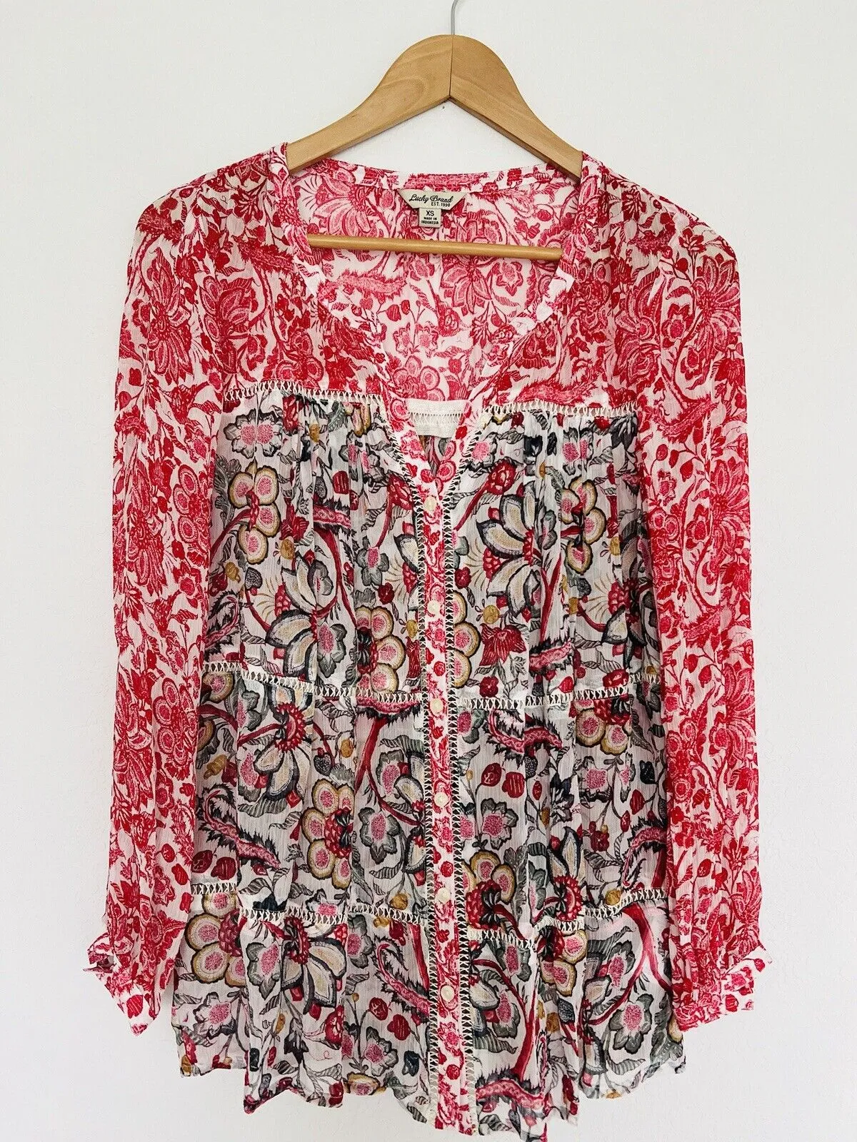 LUCKY BRAND Floral Sheer Blouse Sz XS Long Sleeve Botton Down V-Neck Boho
