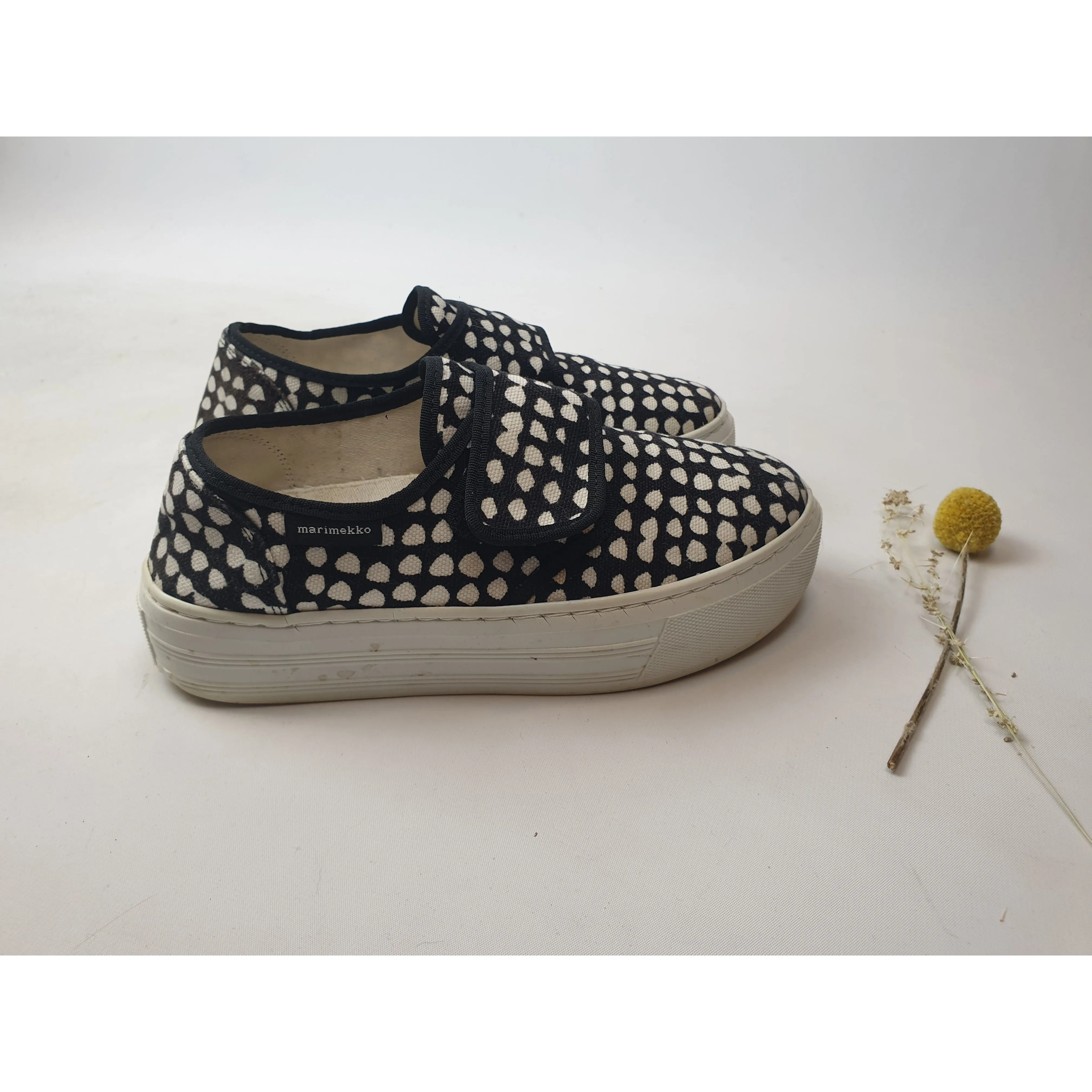 Marimekko low platform black and white print slip on shoes size 36