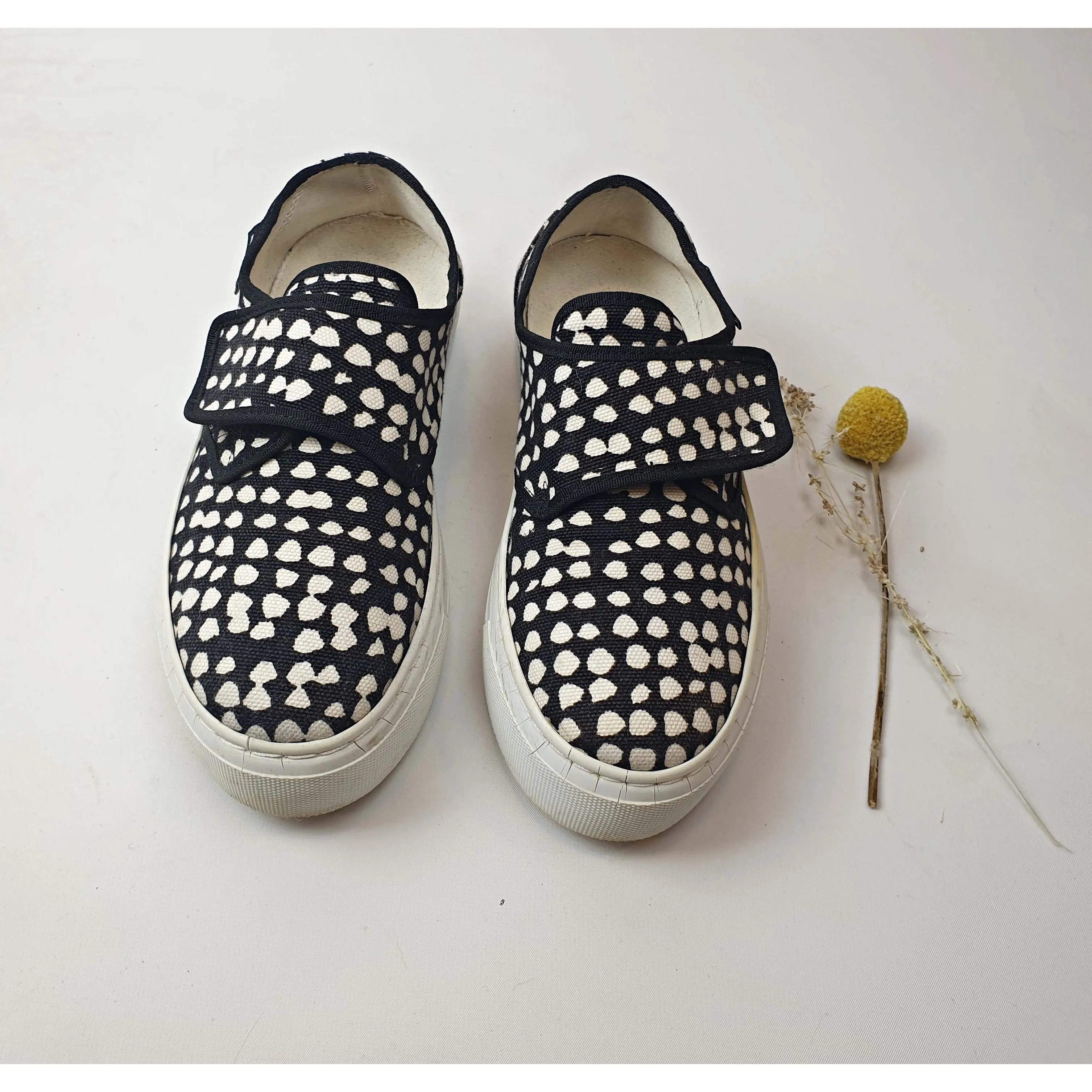 Marimekko low platform black and white print slip on shoes size 36
