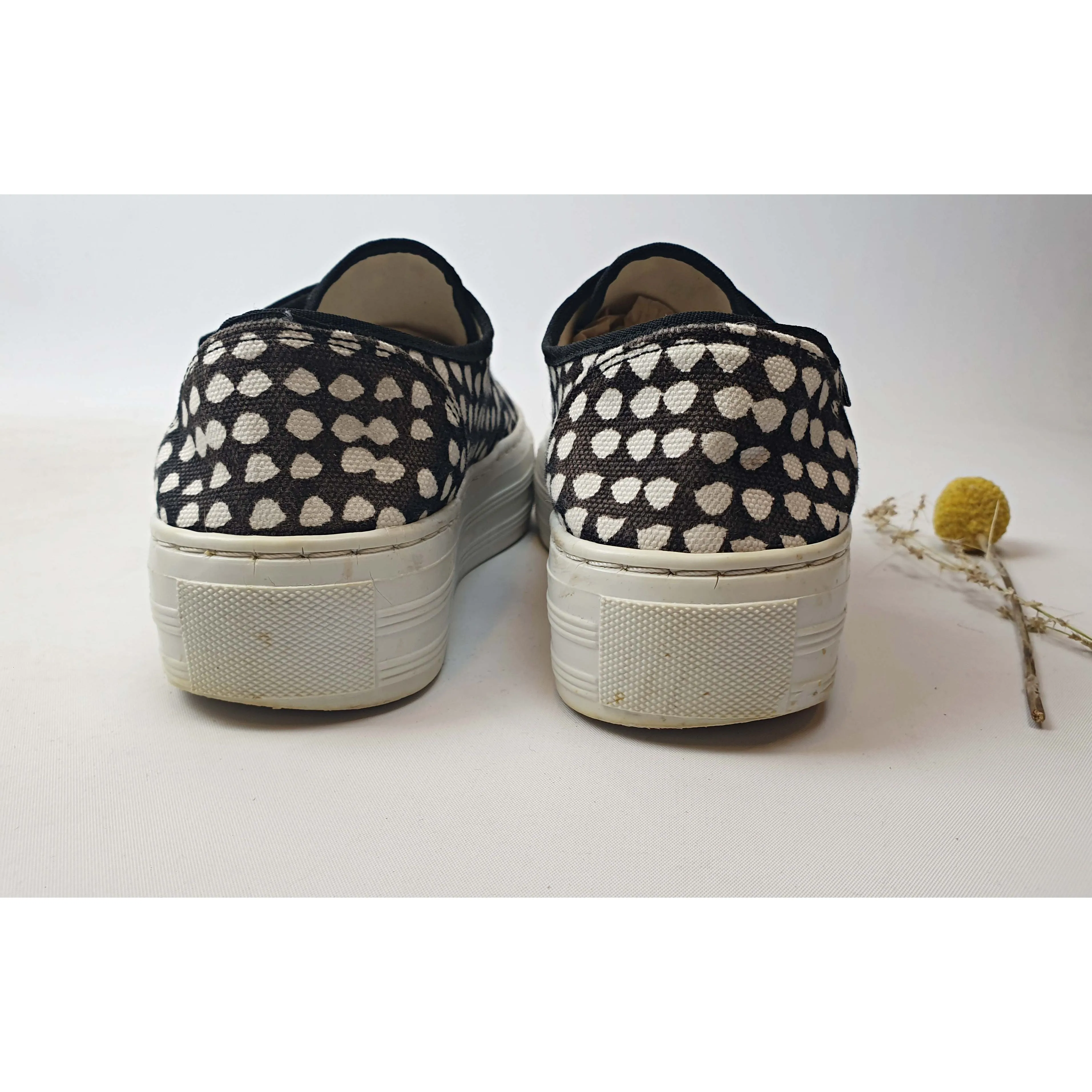 Marimekko low platform black and white print slip on shoes size 36