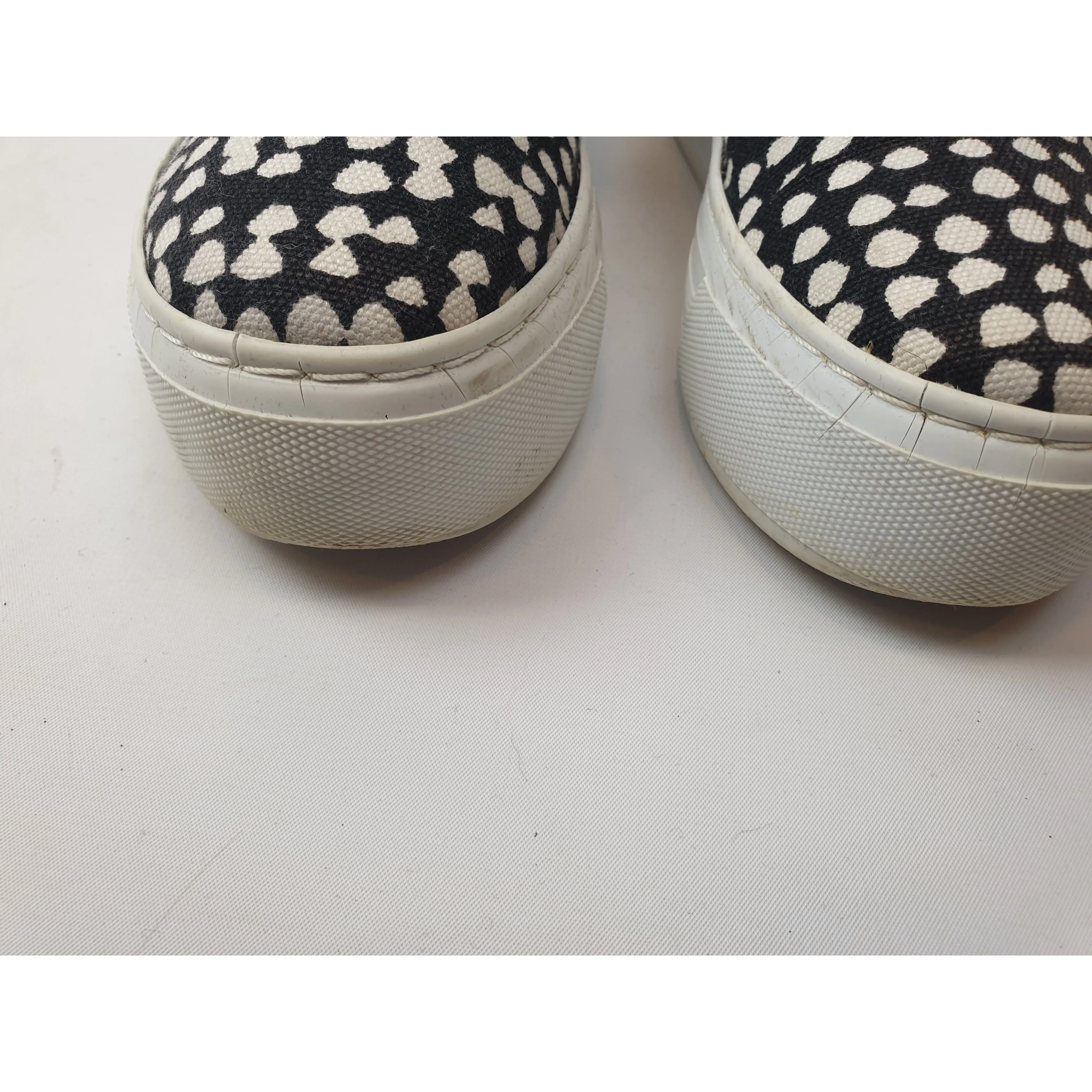 Marimekko low platform black and white print slip on shoes size 36