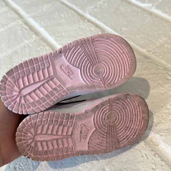 Nike Dunks Valentine’s Edition Toddler