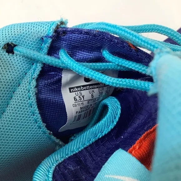 Nike Roshe run lighting bolt sneakers SZ 6.5 youth