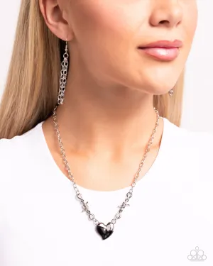 Paparazzi Trendy Tribute Necklace Black