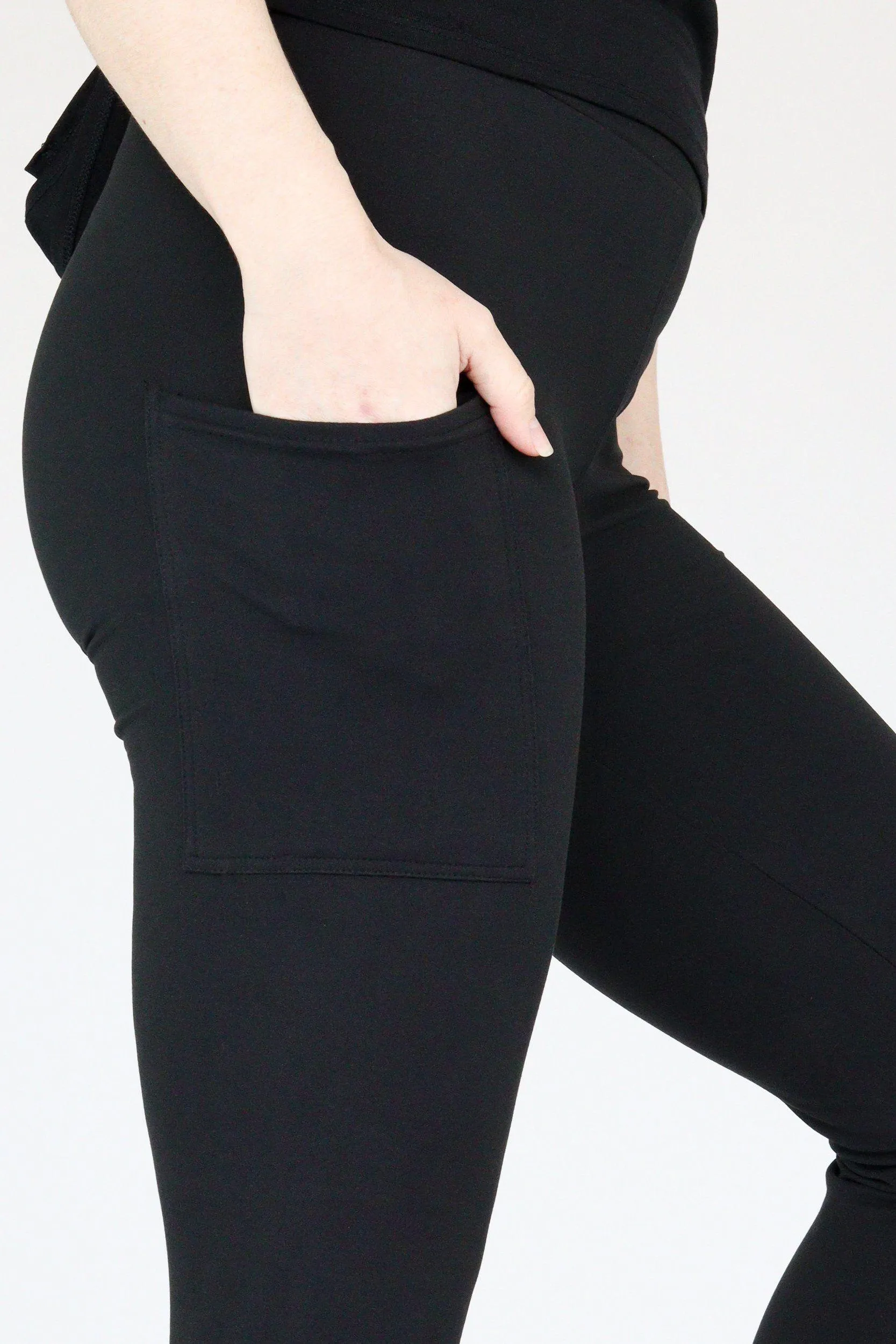 Plain Black - Casual - Capri Leggings - Pockets