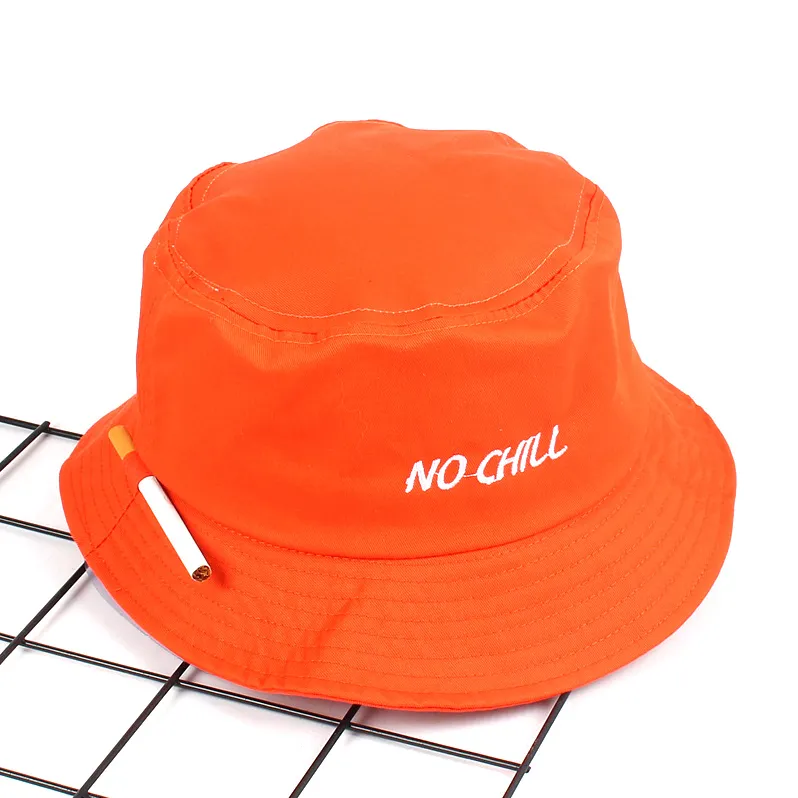 "CIGARETTES" Chapeau Bob Orange Brodé - URB1™