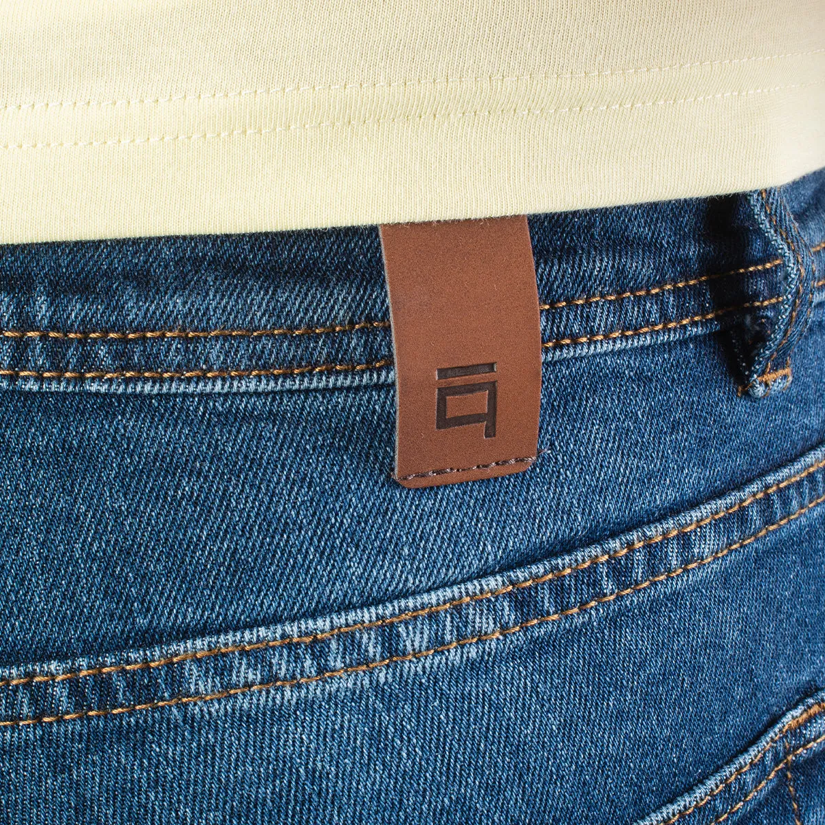 Relaxed Jeans . Dark Blue