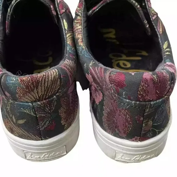 Sam Edelman Women's Embroidered Leya Fashion Sneakers PomPom Sz 9M