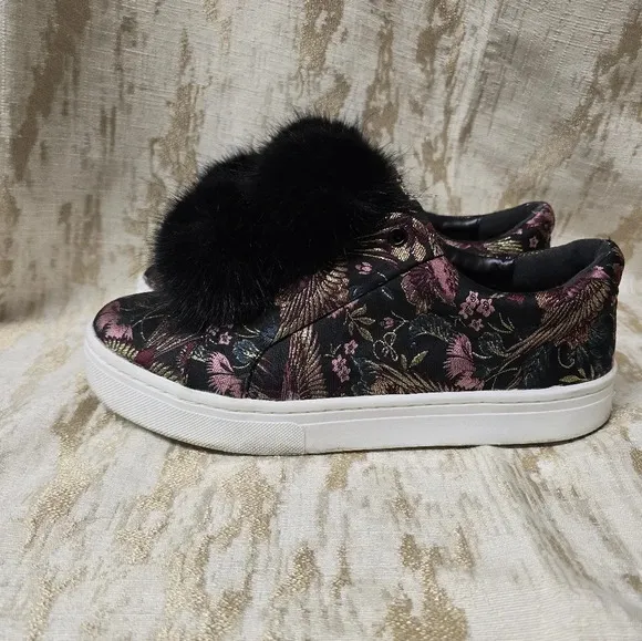 Sam Edelman Women's Embroidered Leya Fashion Sneakers PomPom Sz 9M