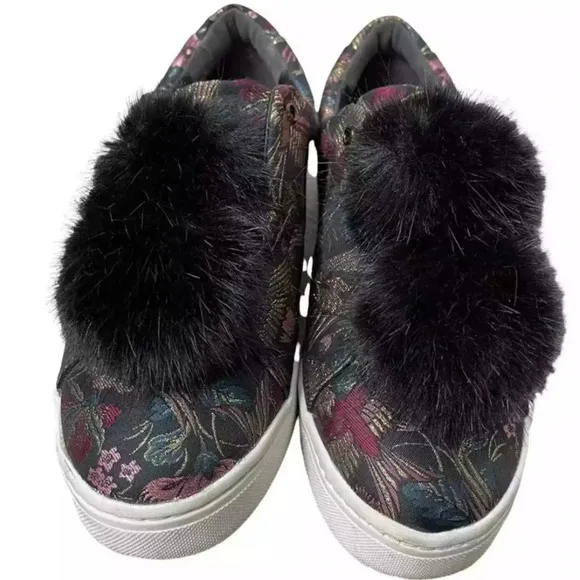 Sam Edelman Women's Embroidered Leya Fashion Sneakers PomPom Sz 9M