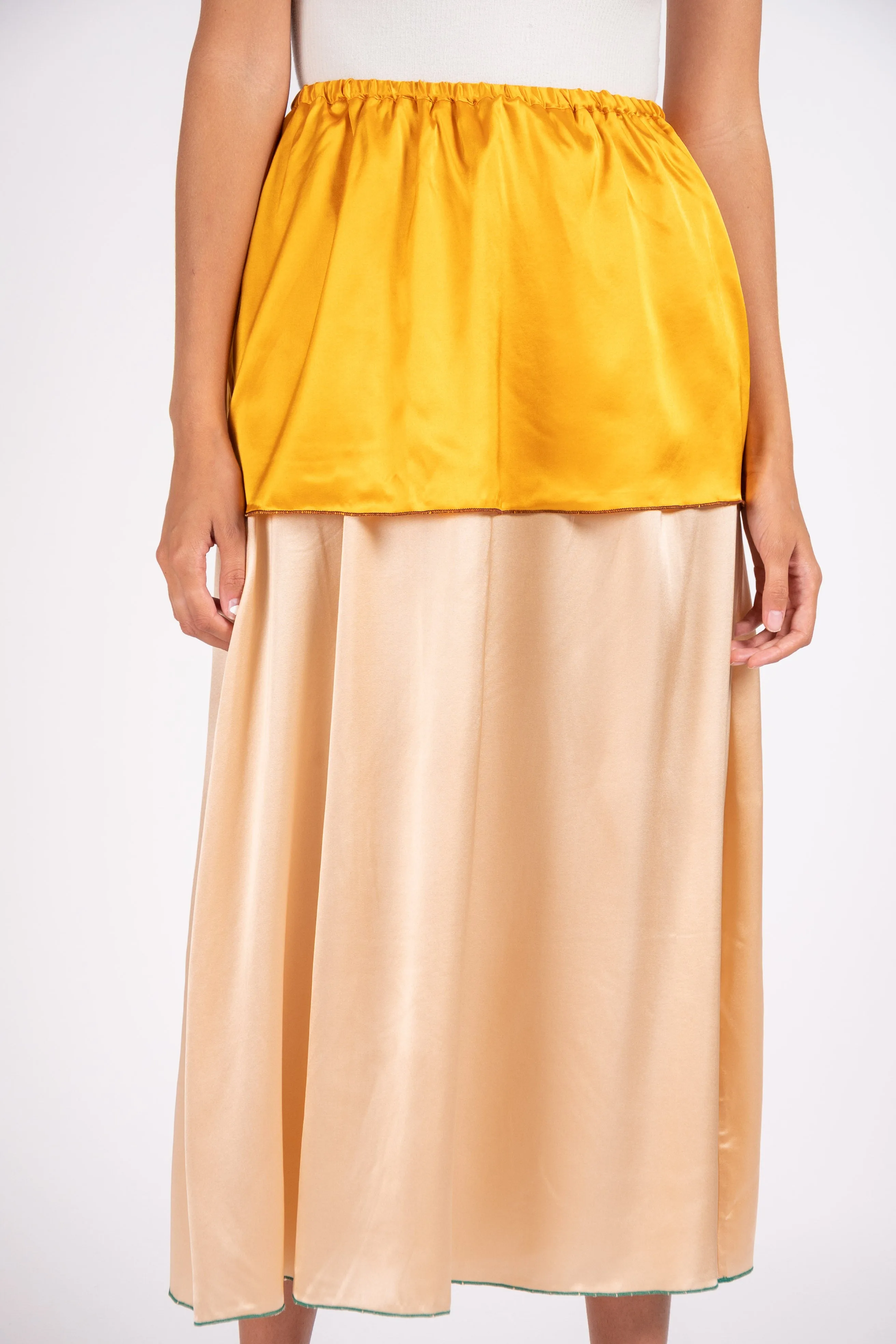 Say skirt in silk satin