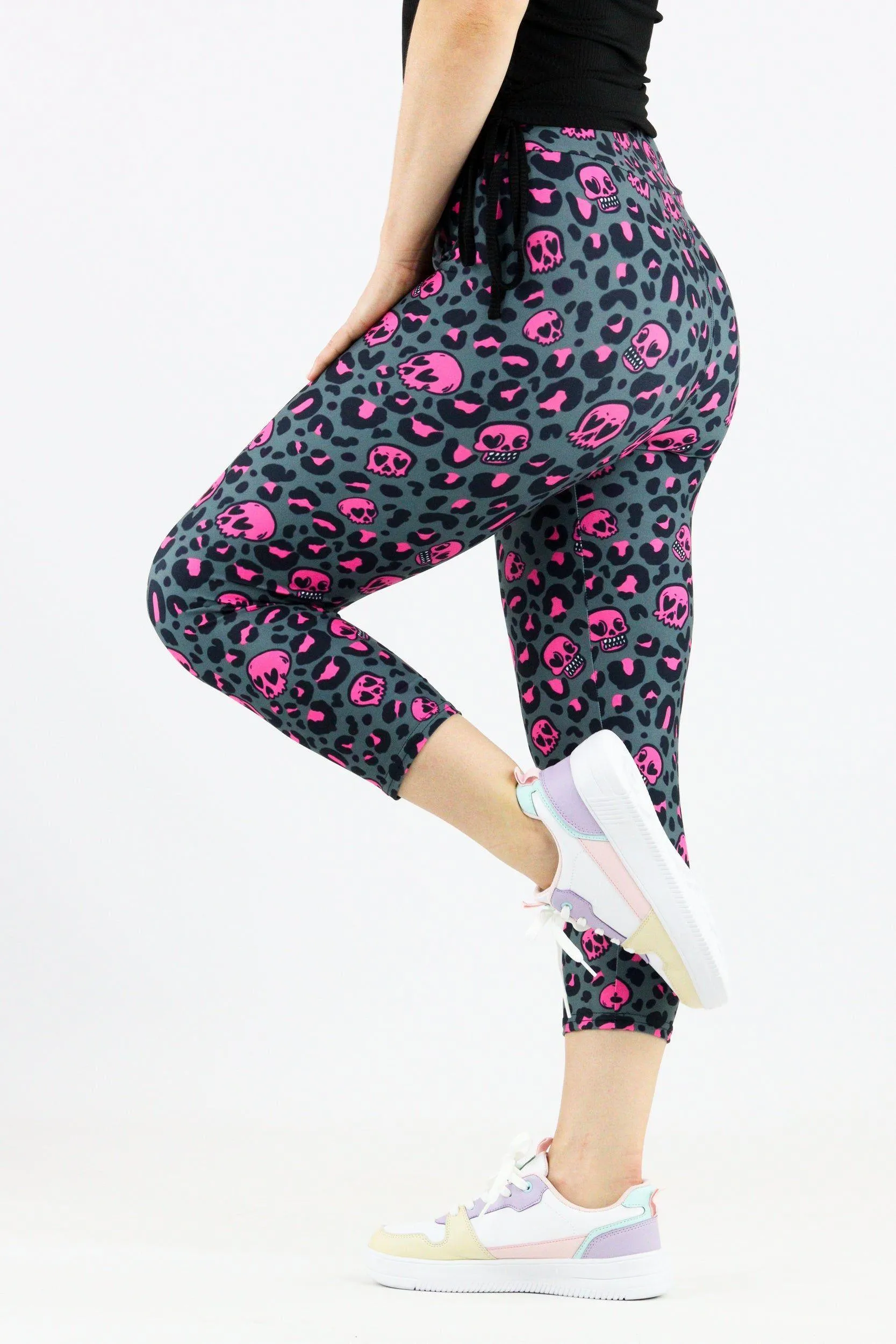 Skull Leopard - Casual Capri Leggings