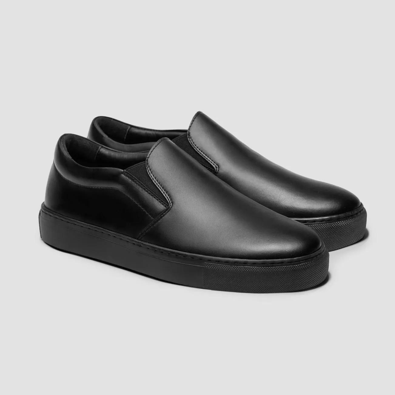 The Proper Slip-On Obsedian (Atelier Series)