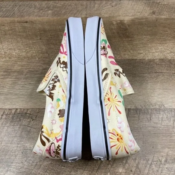 VANS Classic Slip On Get Outdoors Classic White Canvas Shoes Womens 7 NEW