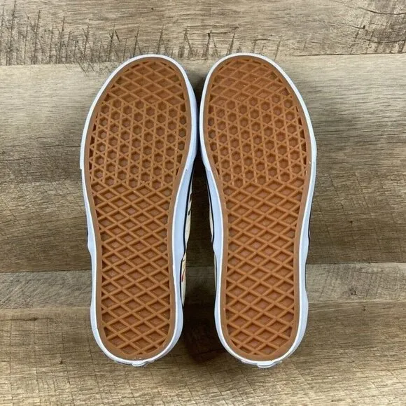 VANS Classic Slip On Get Outdoors Classic White Canvas Shoes Womens 7 NEW