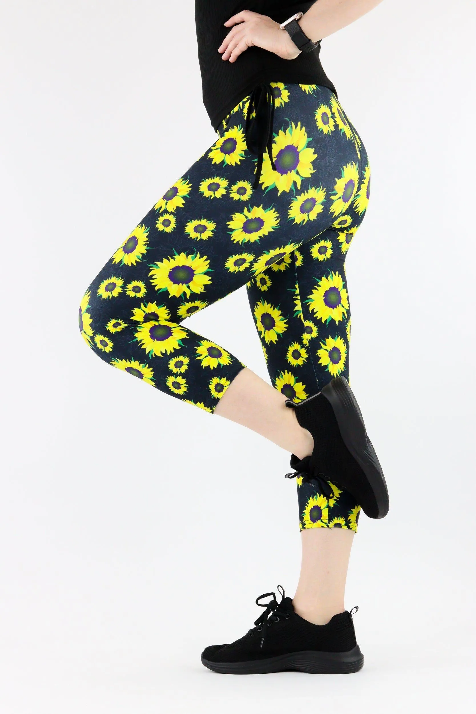 Watercolour Sunflower - Casual Capri Leggings